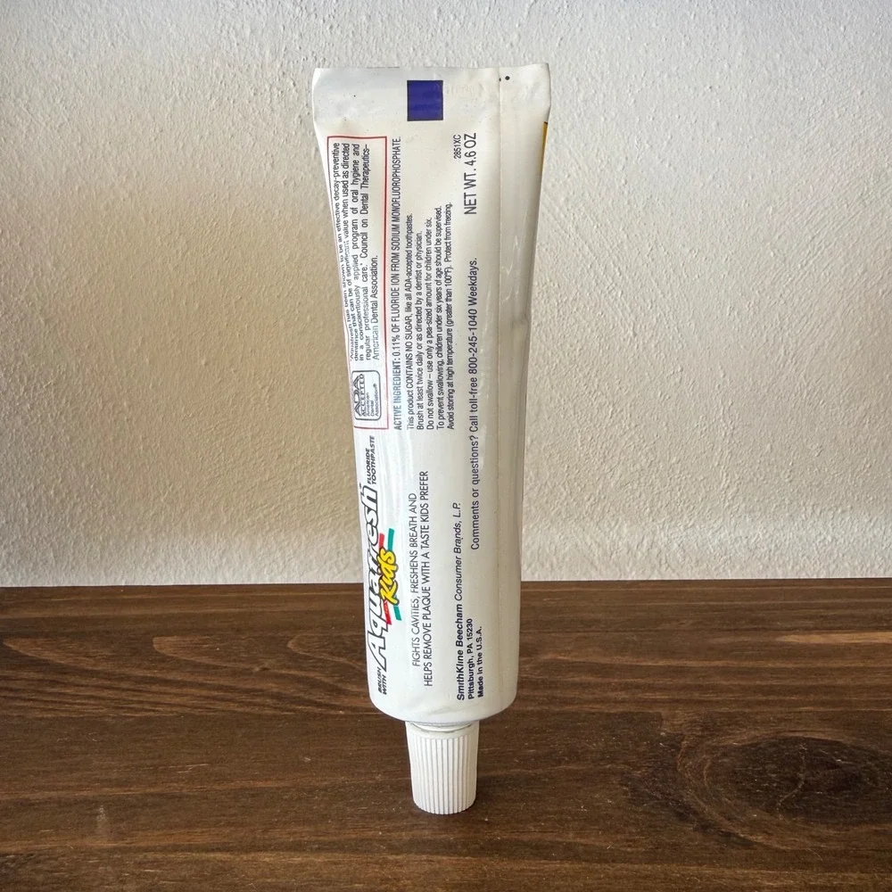 Vintage Aquafresh Kids Toothpaste NOS 4.6 oz Bubblemint with Box HTF Prop Rare